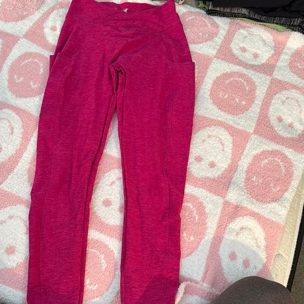 Bombshell Contour Criss Cross Leggings